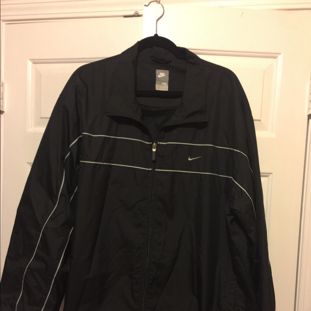 Nike jacket - Picture 2 of 3